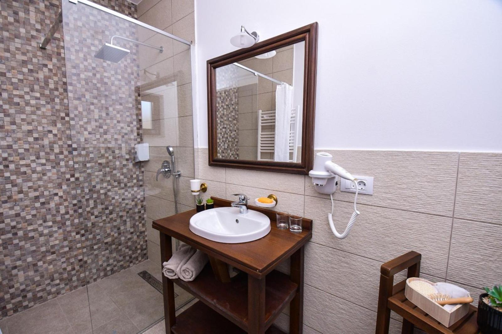 Hotel Yara Вишово-Вижнє Екстер'єр фото